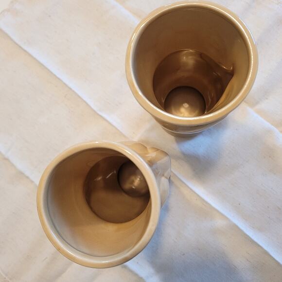 Pair of Dr Fu-Manchu Ceramic Mugs (Benihana?) - Picture 7 of 9